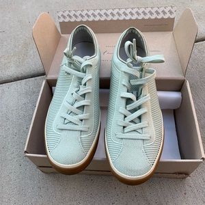 Rothy’s Lace Up- Spearmint Color Size 9